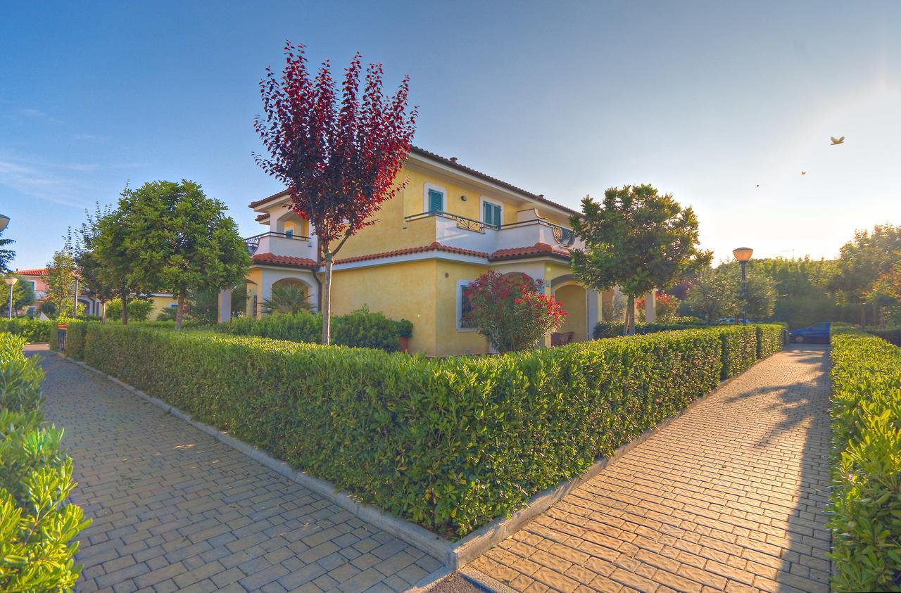 بورتو ريكاناتي Residence I Giardini Del Conero المظهر الخارجي الصورة