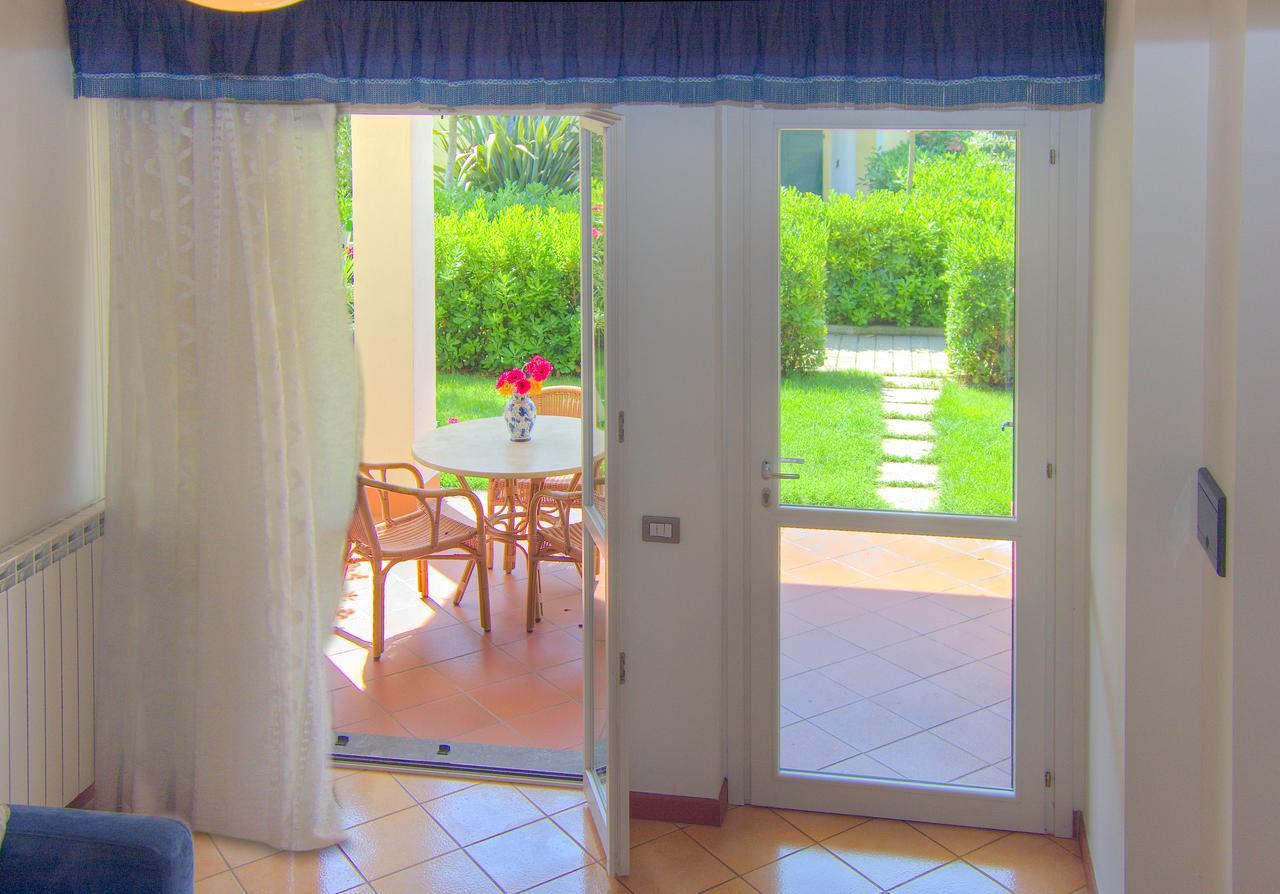 بورتو ريكاناتي Residence I Giardini Del Conero المظهر الخارجي الصورة