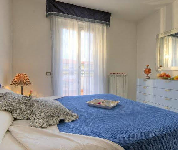 بورتو ريكاناتي Residence I Giardini Del Conero المظهر الخارجي الصورة